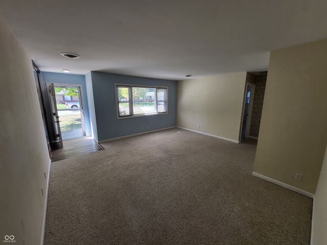 2824 Centre Parkway, Indianapolis, IN 46203