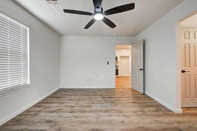 602 E Rickenbacker Drive, Oklahoma City, OK 73110
