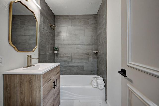 602 E Rickenbacker Drive, Oklahoma City, OK 73110
