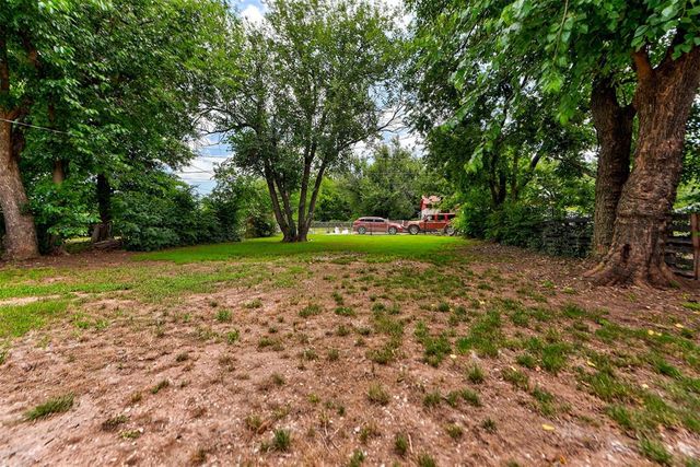 602 E Rickenbacker Drive, Oklahoma City, OK 73110