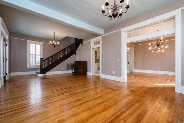 121 N Woodrow Street, Little Rock, AR 72205