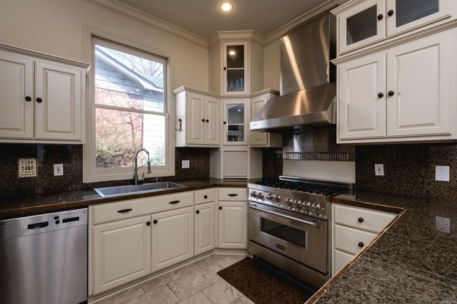 121 N Woodrow Street, Little Rock, AR 72205