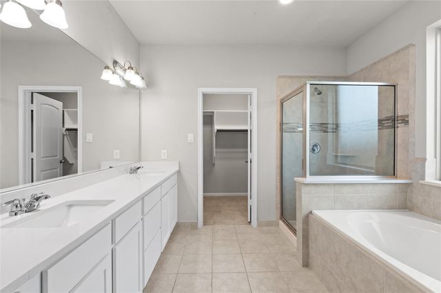 29650 Kynndal Shore Drive, Spring, TX 77386