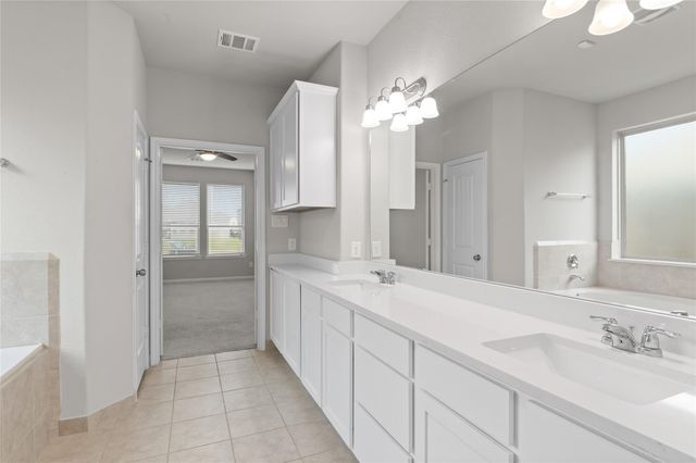 29650 Kynndal Shore Drive, Spring, TX 77386