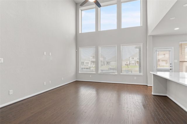 29650 Kynndal Shore Drive, Spring, TX 77386