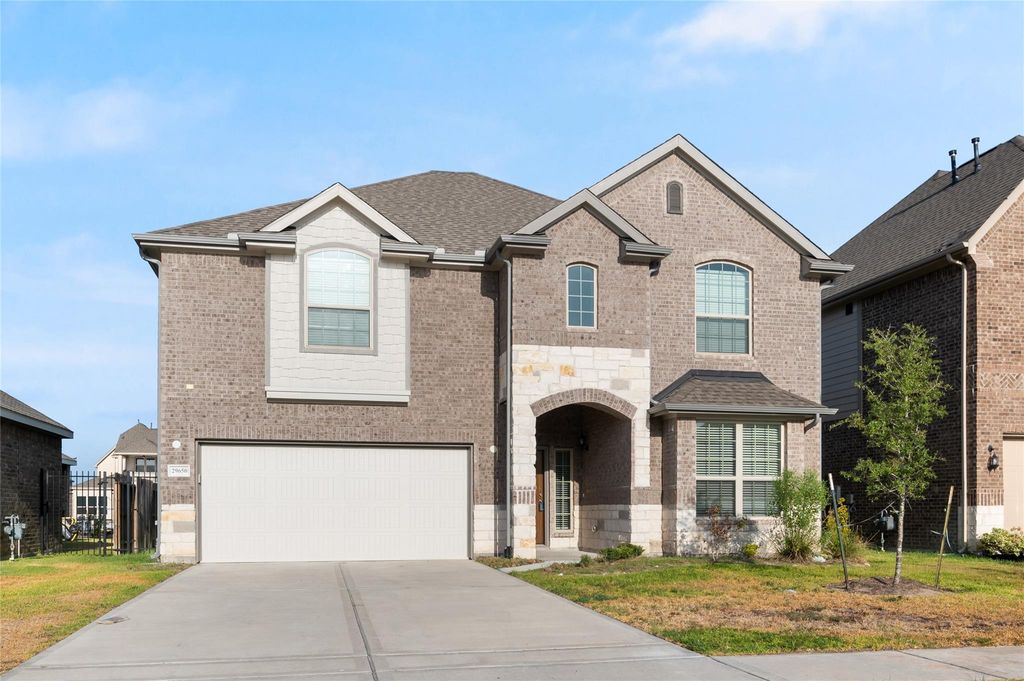 29650 Kynndal Shore Drive, Spring, TX 77386