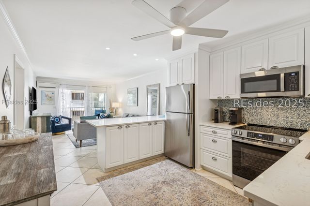 15 Forest Beach Drive S 2B, Hilton Head Island, SC 29928