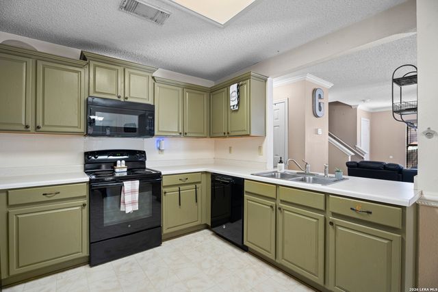 15831 Walnut Creek Dr, San Antonio, TX 78247