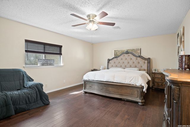 15831 Walnut Creek Dr, San Antonio, TX 78247