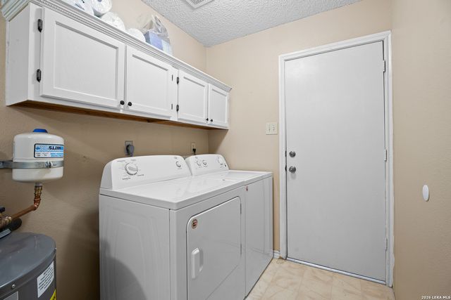 15831 Walnut Creek Dr, San Antonio, TX 78247