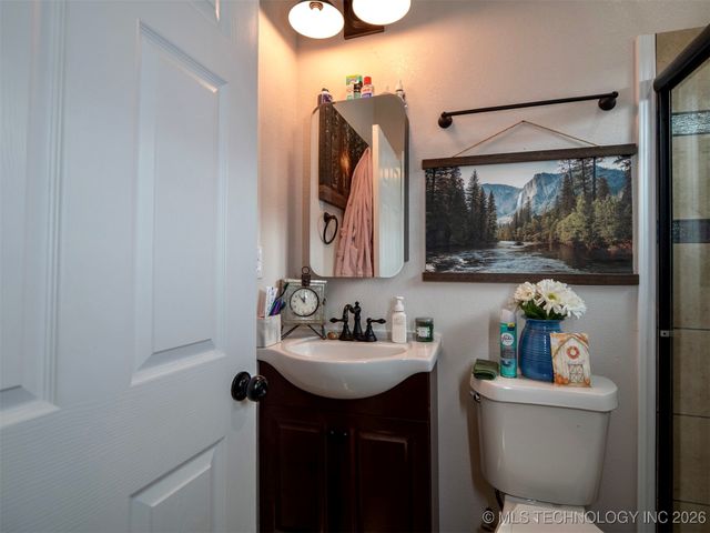 1010 Burch Street NW, Ardmore, OK 73401