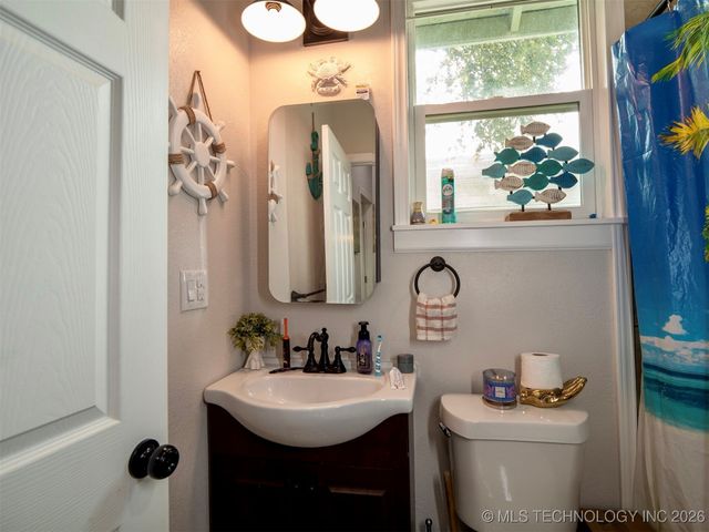 1010 Burch Street NW, Ardmore, OK 73401