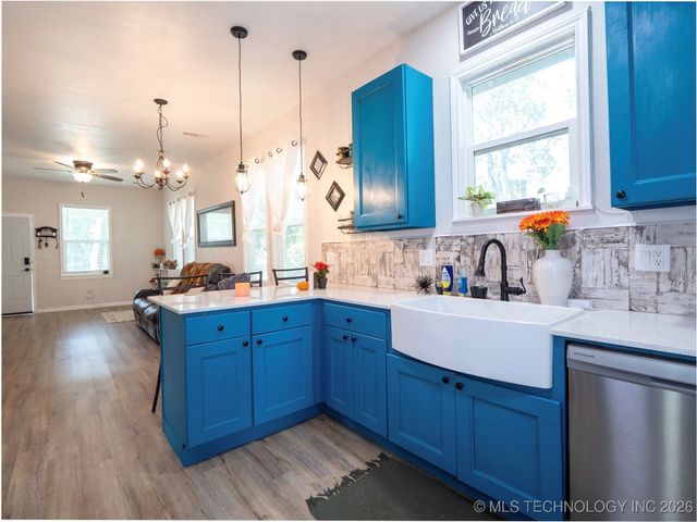 1010 Burch Street NW, Ardmore, OK 73401