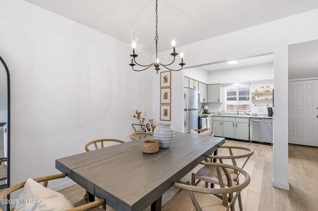 851 S Pantano Parkway, Tucson, AZ 85710