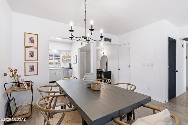 851 S Pantano Parkway, Tucson, AZ 85710