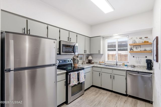 851 S Pantano Parkway, Tucson, AZ 85710