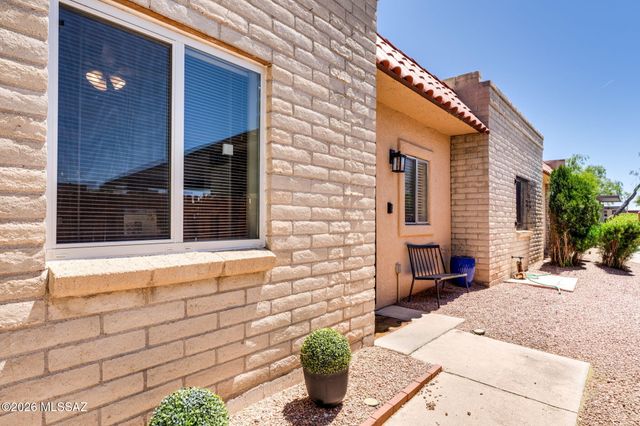 851 S Pantano Parkway, Tucson, AZ 85710