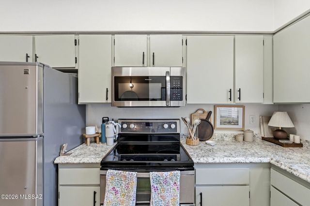 851 S Pantano Parkway, Tucson, AZ 85710