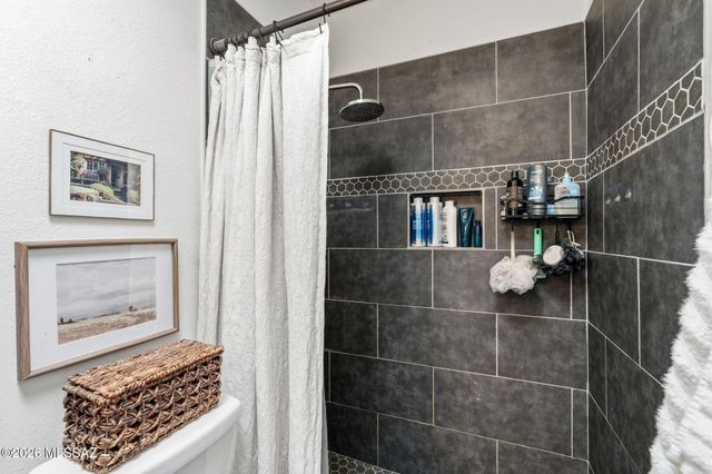851 S Pantano Parkway, Tucson, AZ 85710