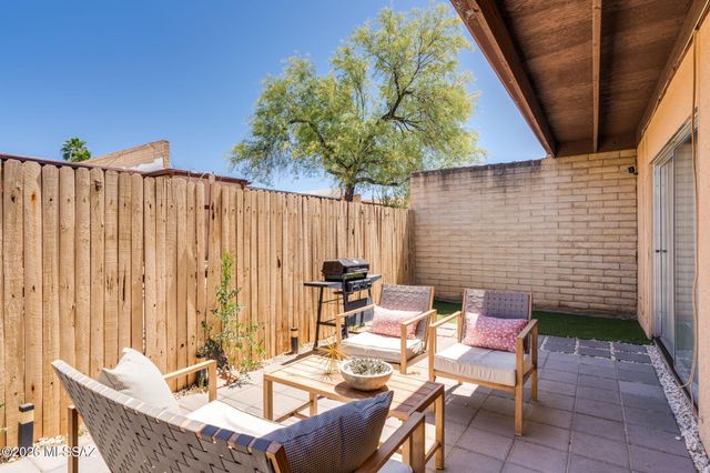 851 S Pantano Parkway, Tucson, AZ 85710