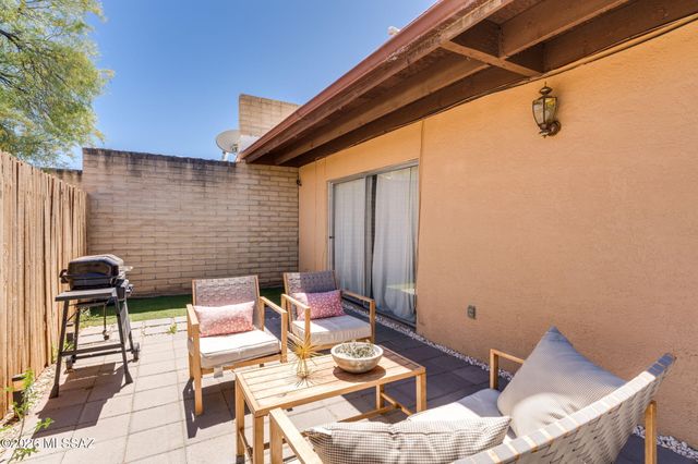 851 S Pantano Parkway, Tucson, AZ 85710