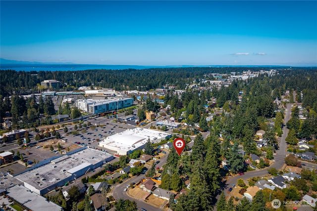 15326 Stone Ave N, Shoreline, WA 98133