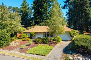 15326 Stone Ave N, Shoreline, WA 98133