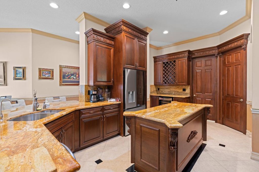 Image 15 of property listing at 21134 Falls Ridge Way, Boca Raton, FL 33428