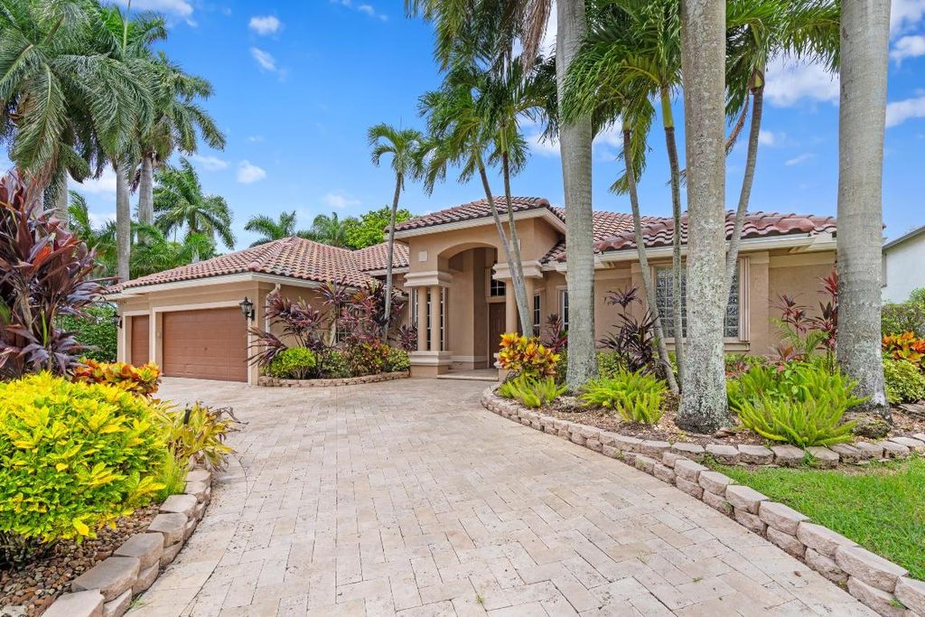 Image 2 of property listing at 21134 Falls Ridge Way, Boca Raton, FL 33428