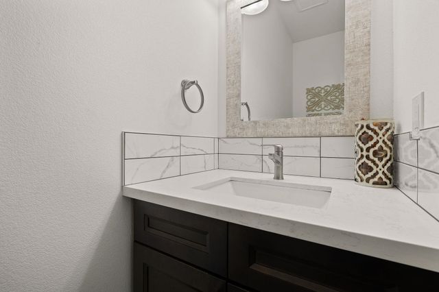 3519 E Chattaroy Rd, Chattaroy, WA 99003