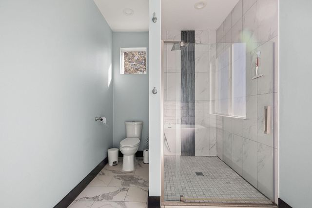 3519 E Chattaroy Rd, Chattaroy, WA 99003