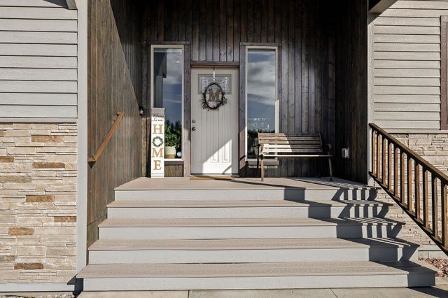 3519 E Chattaroy Rd, Chattaroy, WA 99003