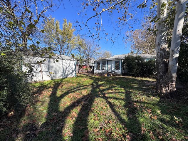 4111 Mcneil Street, Dallas, TX 75227