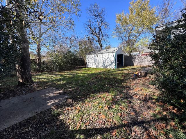 4111 Mcneil Street, Dallas, TX 75227