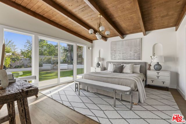 4600 Don Quixote Drive, Los Angeles, CA 90008