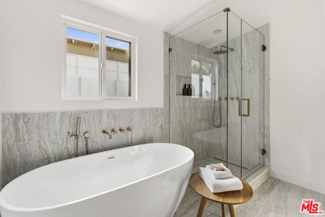 4600 Don Quixote Drive, Los Angeles, CA 90008