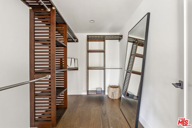 4600 Don Quixote Drive, Los Angeles, CA 90008
