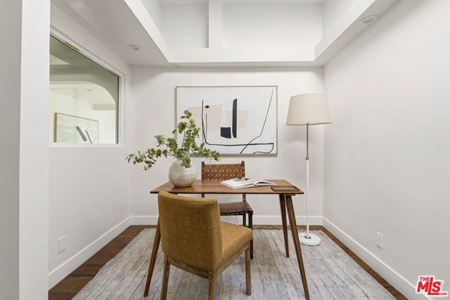 4600 Don Quixote Drive, Los Angeles, CA 90008