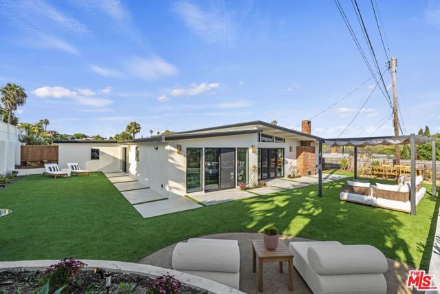 4600 Don Quixote Drive, Los Angeles, CA 90008