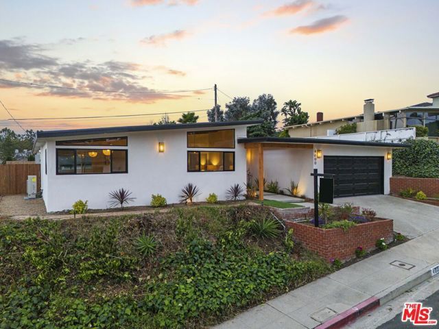 4600 Don Quixote Drive, Los Angeles, CA 90008