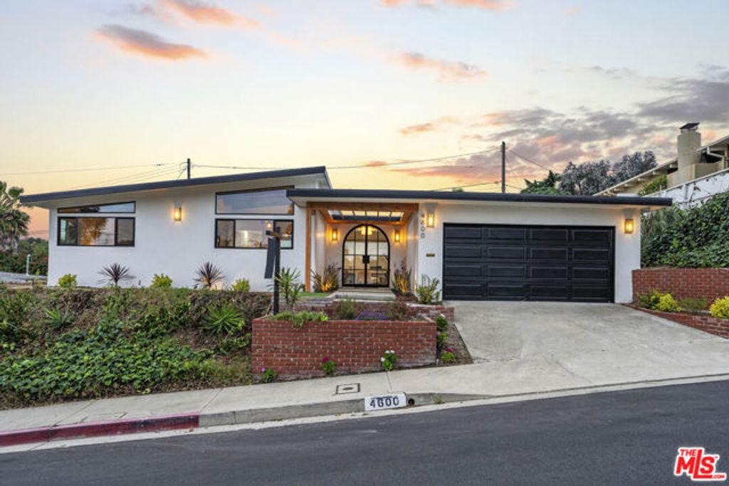 4600 Don Quixote Drive, Los Angeles, CA 90008