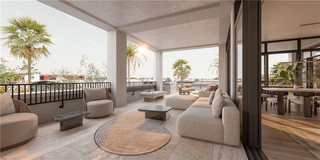 1075 6th AVE S 305, Naples, FL 34102