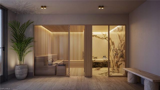 1075 6th AVE S 305, Naples, FL 34102