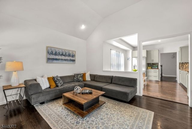 135 Bellair Rd, Ridgewood Village, NJ 07450