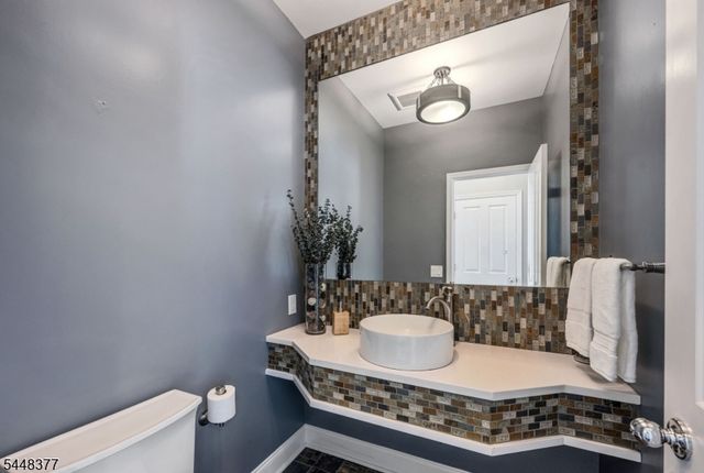 135 Bellair Rd, Ridgewood Village, NJ 07450