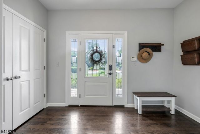 135 Bellair Rd, Ridgewood Village, NJ 07450