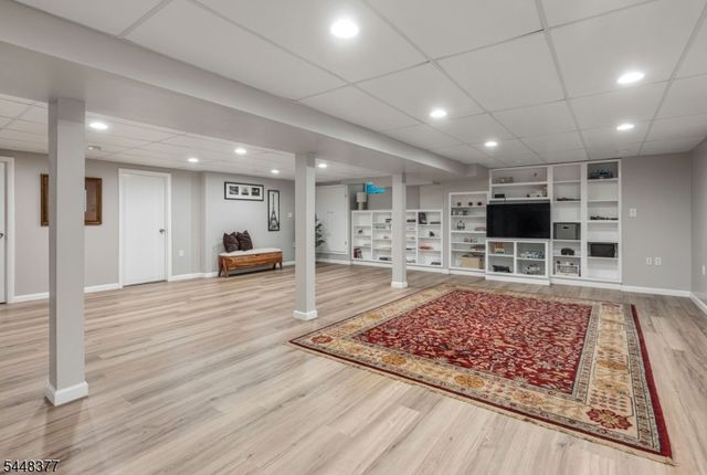 135 Bellair Rd, Ridgewood Village, NJ 07450