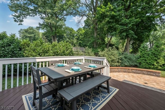 135 Bellair Rd, Ridgewood Village, NJ 07450