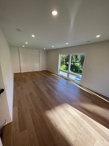 3732 Capri Court, Glenview, IL 60025