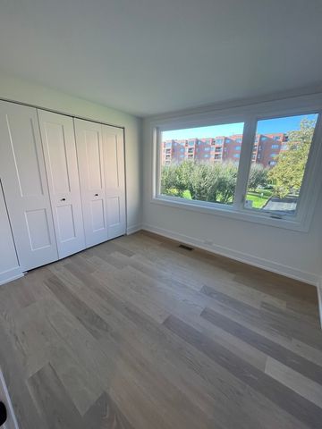 3732 Capri Court, Glenview, IL 60025